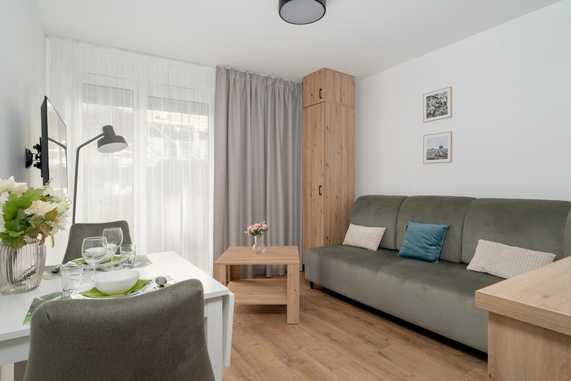 Apartment Stylowe Studia Z Tarasem W Poznaniu By Renters *